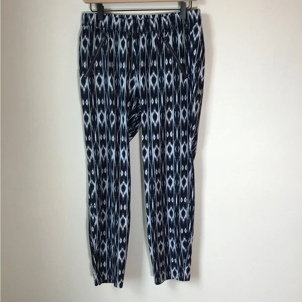Athleta‎ Ikat Reflection Aspire Ankle Pant